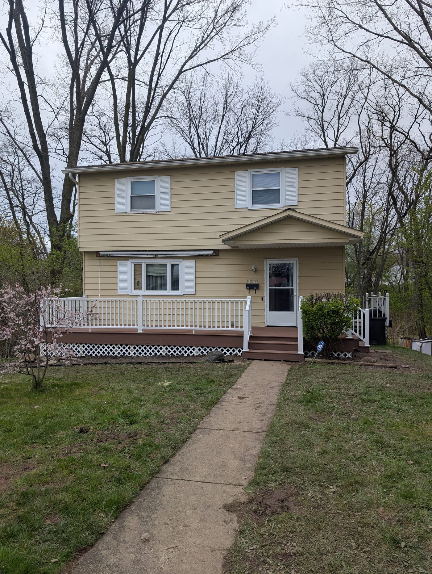 Colonial House Deck